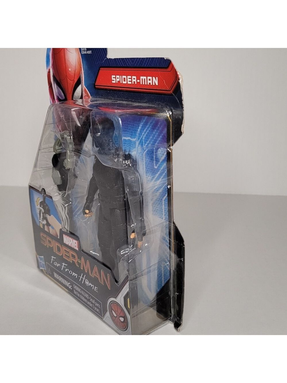 Hasbro Marvel Spider-Man Far From Home Action Figure - Picture 4 of 4